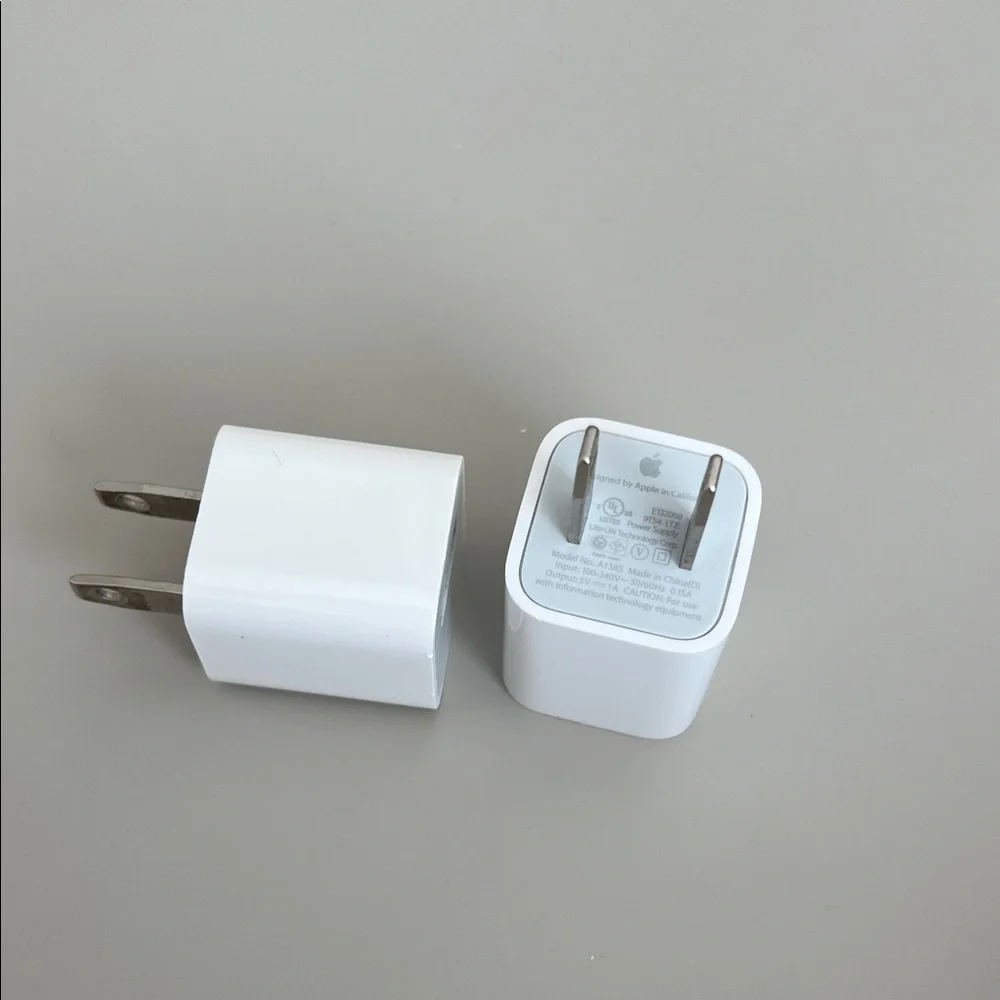 Apple Power Adapter USB (iPhone & iPad)